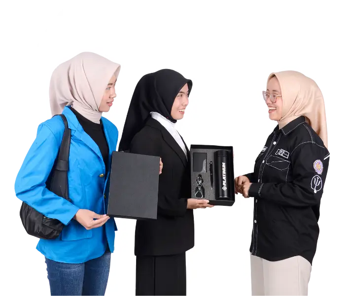 Serah-terima souvenir untuk sektor pendidikan